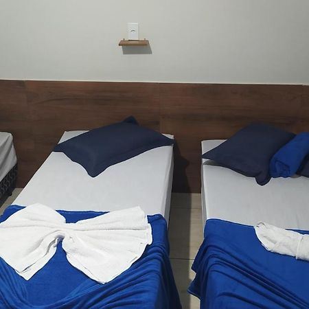 אפרסידה Pousada Quarto Com Frigobar,Ar E Garagem Gratuita מראה חיצוני תמונה