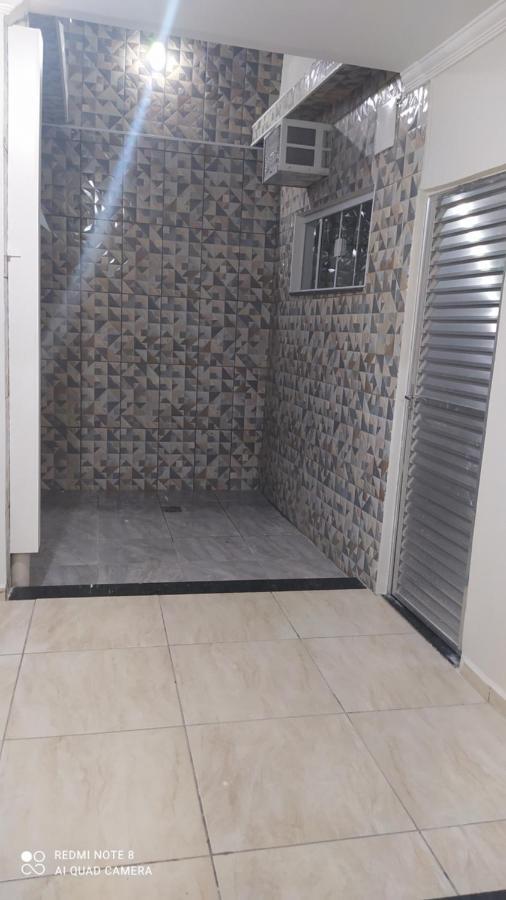 אפרסידה Pousada Quarto Com Frigobar,Ar E Garagem Gratuita מראה חיצוני תמונה